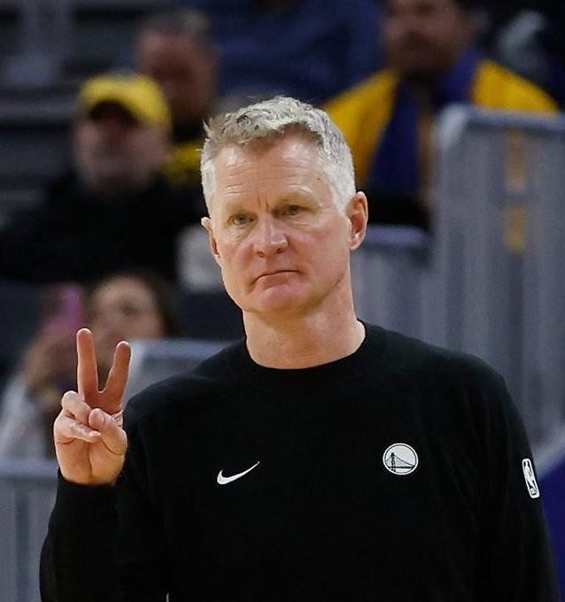 博鱼体育直播-四冠教头将离队？记者：这可能是科尔执教勇士的最后一赛季